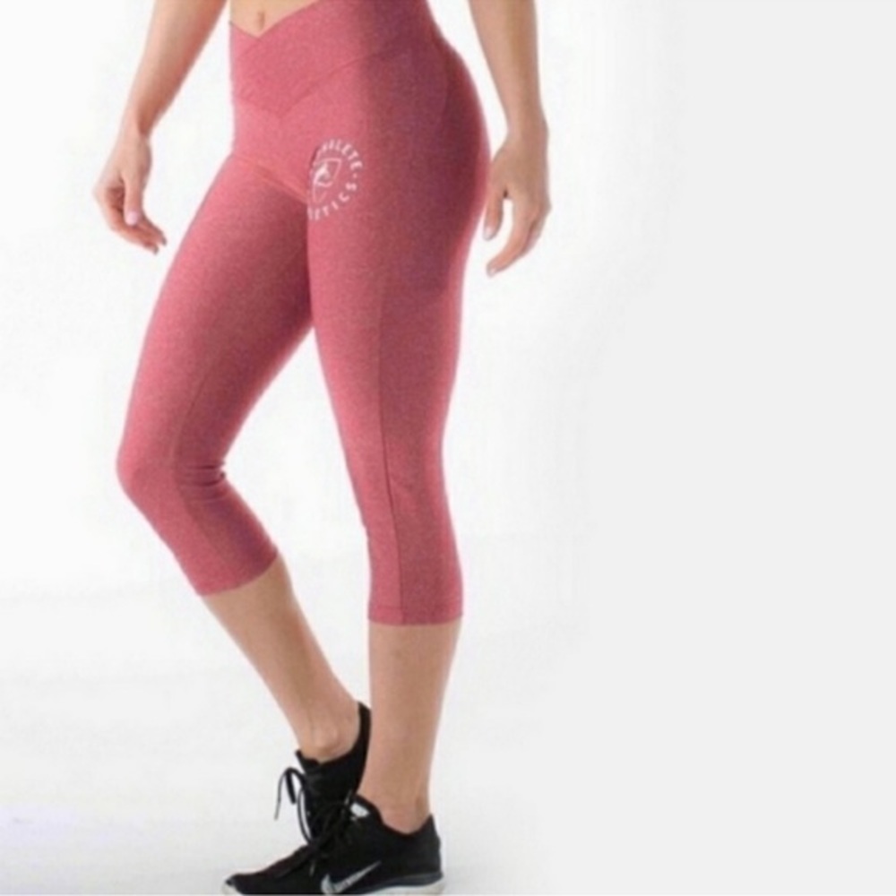 ALPHALETE NWOT CROSSOVER LEGGINGS MEDIUM